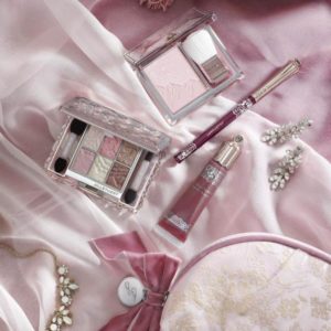 ジルスチュアートクリスマスコフレ2019の予約販売日と中身や口コミまとめ