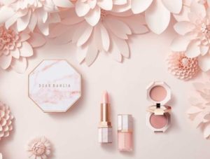 ディアダリア2020春コスメの通販やブルーミングエディションの中身と口コミ